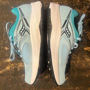 NWOT Saucony Running Shoes